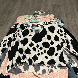 Long sleeve crop top cow print top